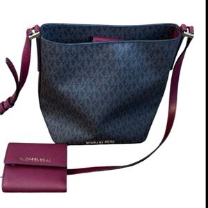 Like New Michael Kors Brown & Red Signature Bucket Bag Purse + Matching Wallet